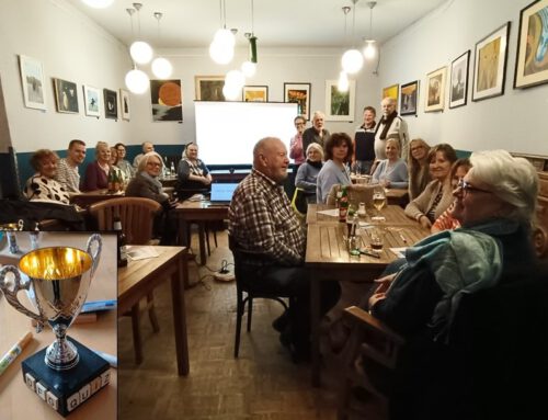 Première réussie: Französisches Kneipen-Quiz in Duisburg kommt gut an